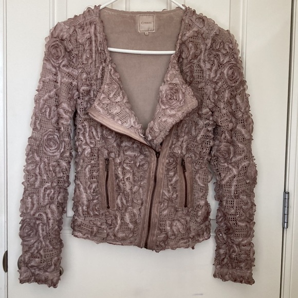 Light lavender gray floral on mesh design jacket. Size XS. - Picture 4 of 6